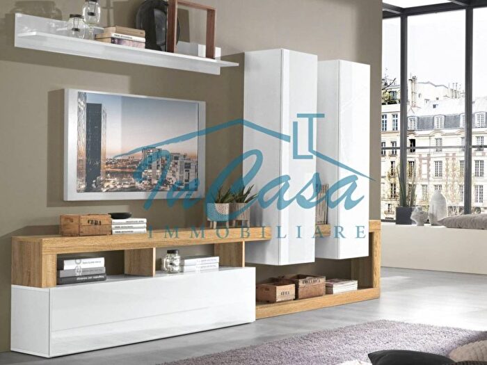 Appartamento trilocale in affitto in Via dei Novale, Centro, Noale