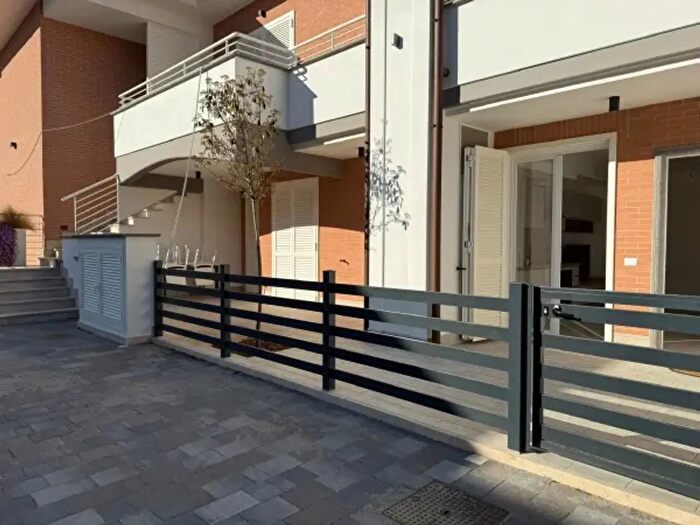 Appartamento trilocale in affitto in Viale del Sole, Anzio