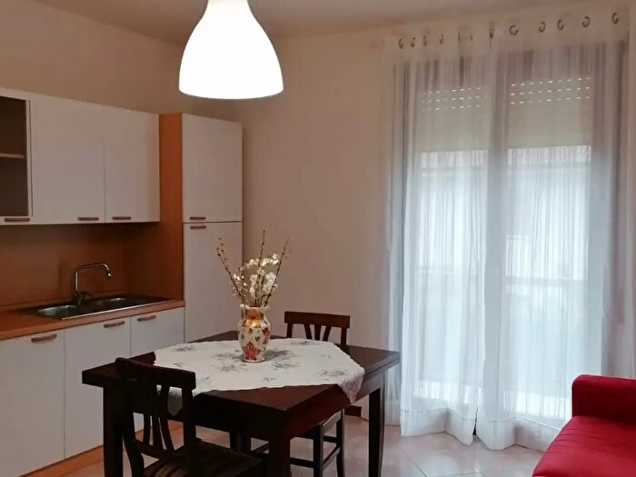 Appartamento in affitto in Via Cavour, Altavilla Vicentina