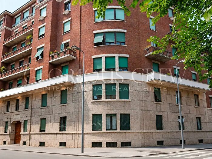 Appartamento trilocale in affitto in Via Giovanni Pacini, Milano