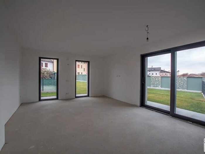 Appartamento con 5 locali in vendita in Via Sois, Belluno