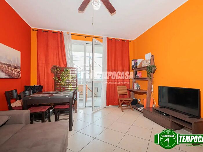 Appartamento trilocale in vendita in Via Gamberina, Gaggiano