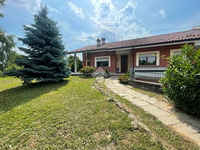 Casa con 5 locali in vendita in Via del Boschetto, San Giusto Canavese