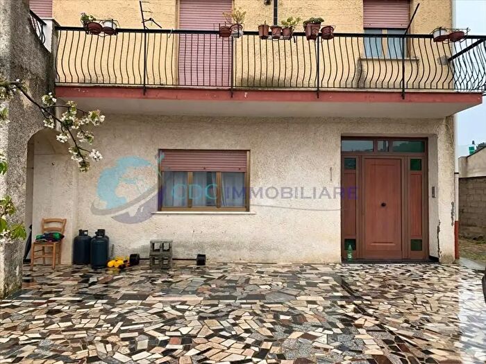 Casa quadrilocale in vendita in Cda Piano Laghi, Lercara Friddi