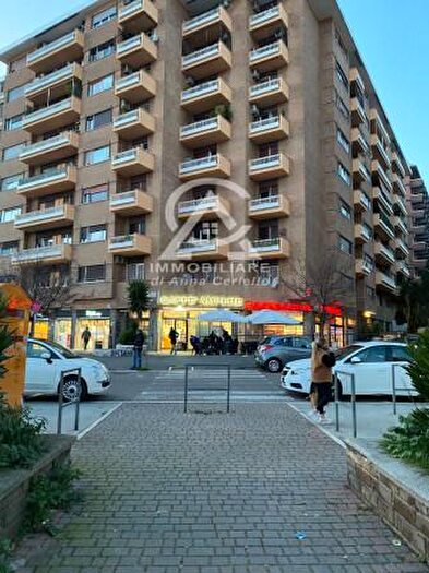 Appartamento quadrilocale in vendita in Via Gregorio Ricci Curbastro, Roma