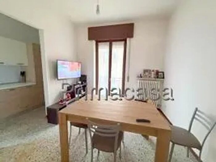 Appartamento bilocale in vendita in Via Adda, Verona