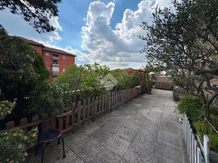 Appartamento quadrilocale in vendita in Via Celestino Usuelli, Monza