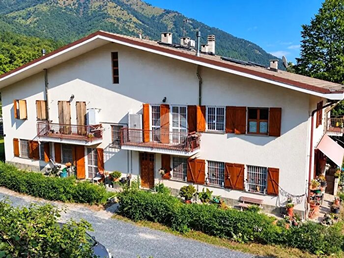 Appartamento trilocale in vendita in Via Mulino, Val Della Torre