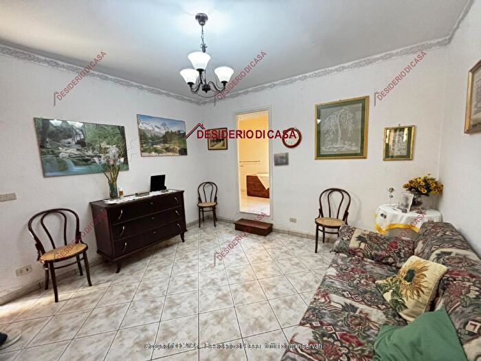 Casa trilocale in vendita in Piazza GB Caruso Polizzi Generosa, Polizzi Generosa