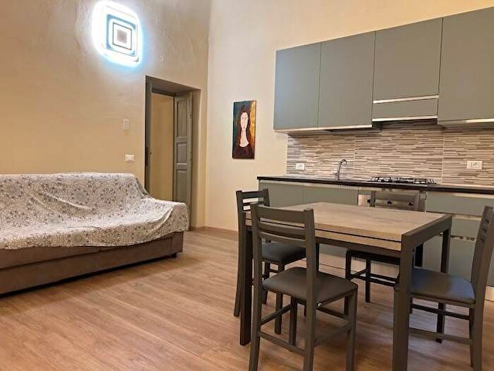 Appartamento bilocale in affitto in Via San Giovanni, Centro Storico, Piacenza