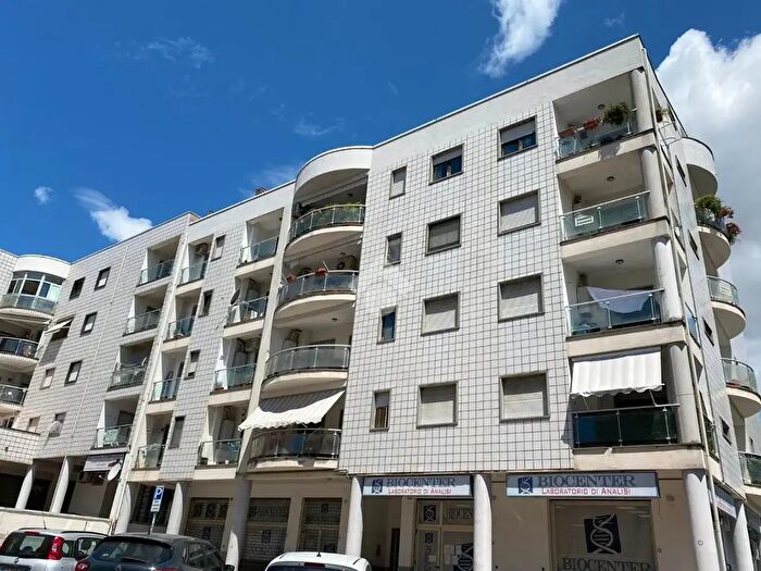 Appartamento bilocale in vendita in Via Giacomo Puccini, Rende