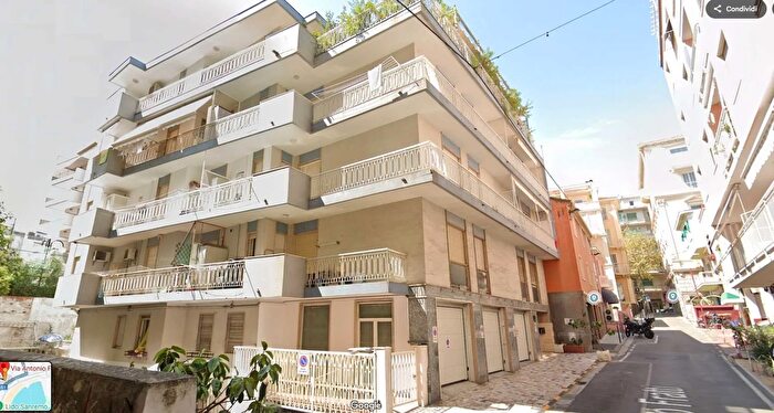 Appartamento bilocale in vendita in Sanremo