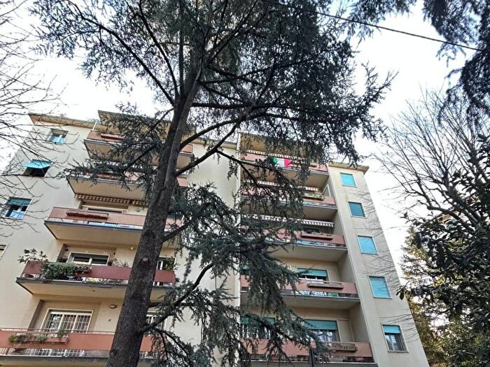 Appartamento con 5 locali in affitto in Via Paolo Costa, Murri, Bologna