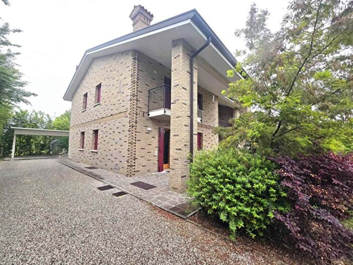 Casa con 6 locali in affitto in Centro, Zero Branco
