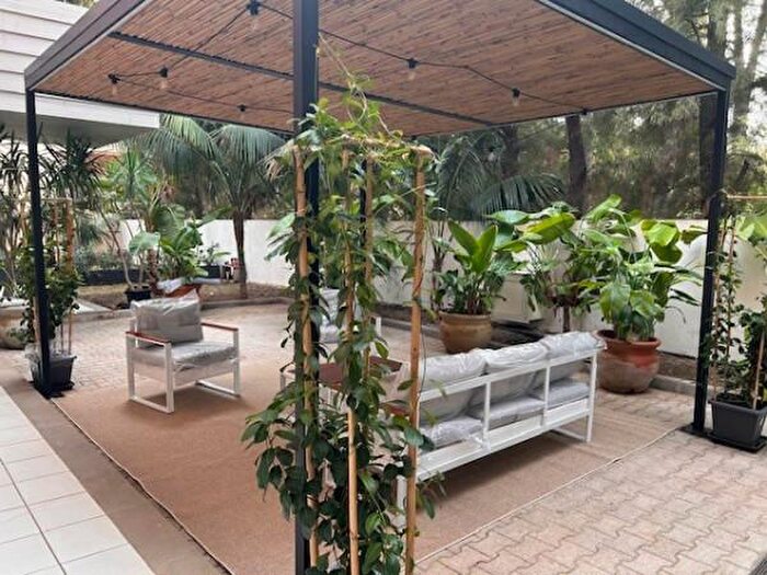 Appartamento quadrilocale in affitto in Via Necropoli Grotticelle, Siracusa