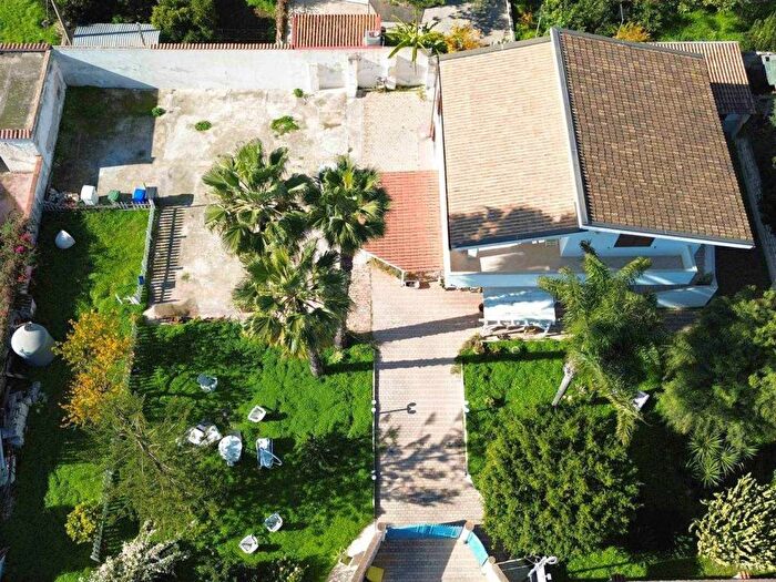 Appartamento con 5 locali in affitto in Via Renella, Arenella, Siracusa
