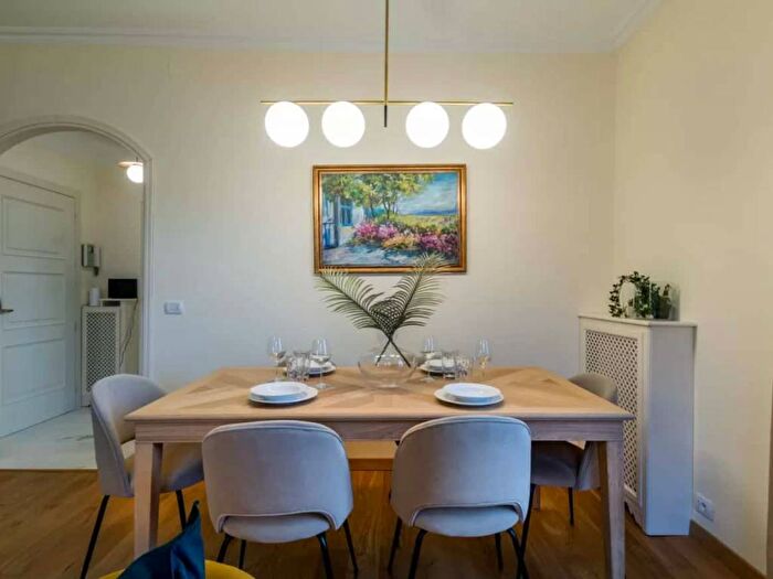 Appartamento trilocale in affitto in Via Vittorio Emanuele II, Cernobbio