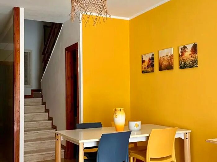 Appartamento trilocale in vendita in Via Tevere, Santa Cesarea Terme