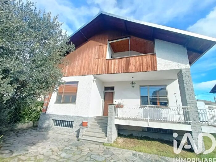 Casa quadrilocale in vendita in Stradale Mathi, Balangero