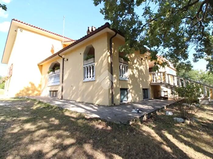 Casa con 6 locali in vendita in Localita' Colle Sorvo, Poggio San Lorenzo