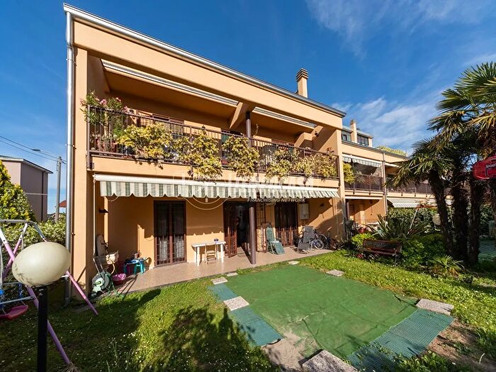 Appartamento trilocale in vendita in Via Solferino, Muggiò