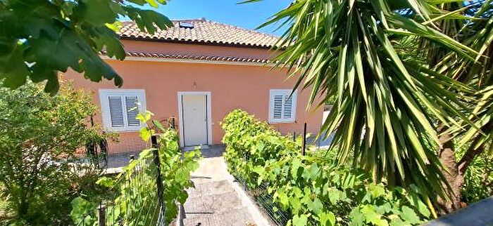 Casa con 5 locali in vendita in Via Massa SantAgata, Maratea