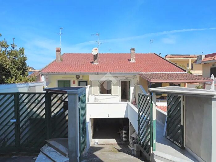 Casa bilocale in vendita in Via Vicinale Grotta dellOlmo, Giugliano In Campania