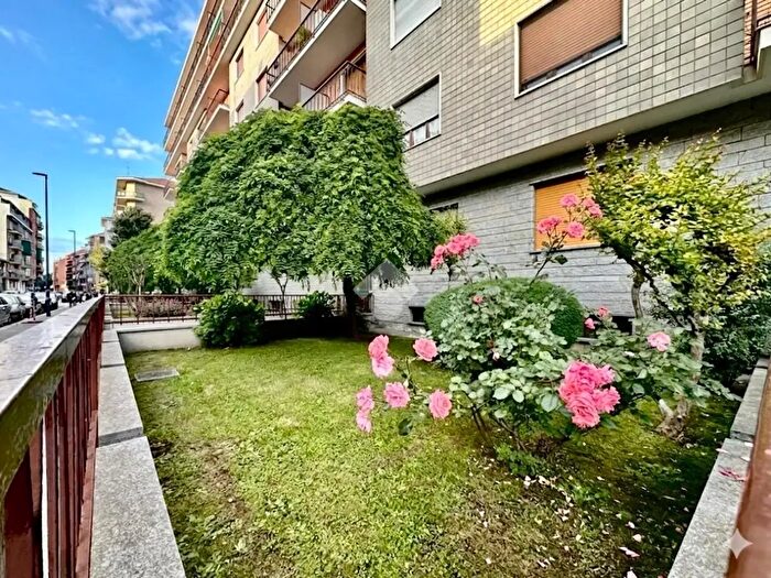 Appartamento trilocale in vendita in Via Giovanni Randaccio, Torino