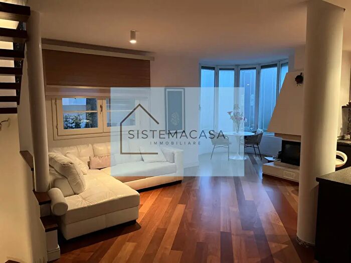 Casa con 5 locali in vendita in Via Roma, Dovadola