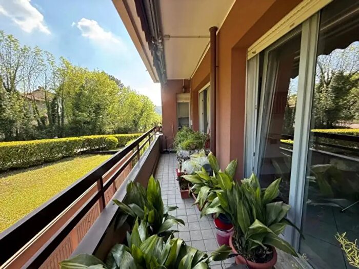 Appartamento trilocale in vendita in Via San Giacomo, Como