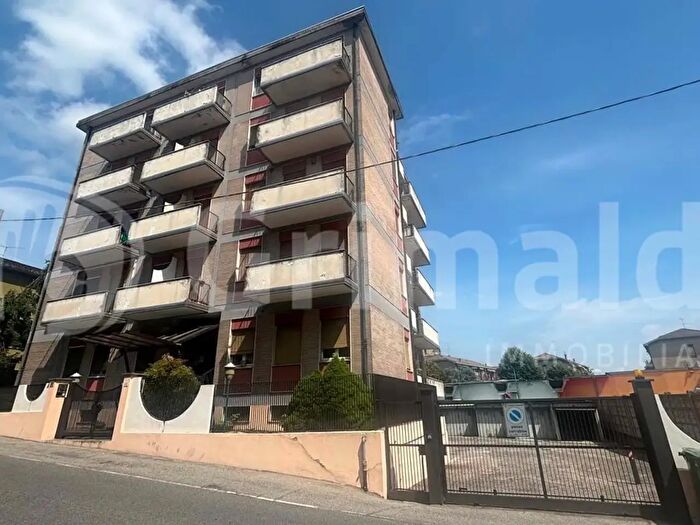 Appartamento trilocale in vendita in Via Fratelli Ruffini, Vigevano