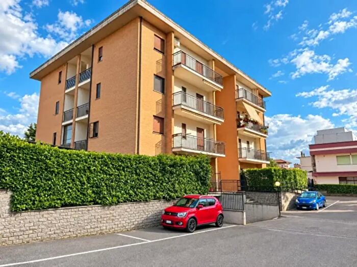 Appartamento trilocale in vendita in Via Tarconte, Viterbo
