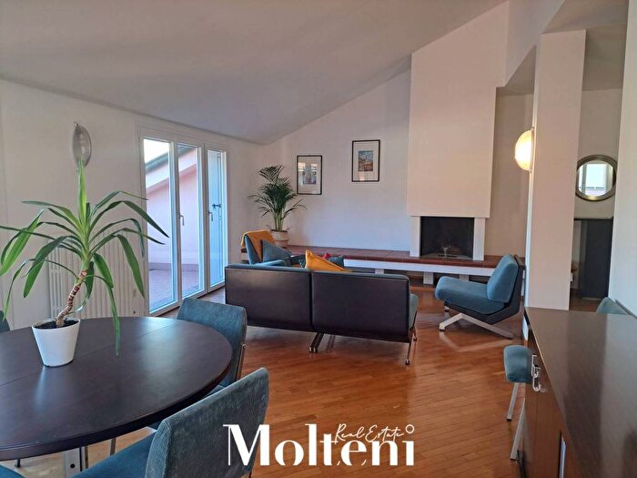 Appartamento trilocale in affitto in Via Camillo Benso di Cavour, Centro, Lecco