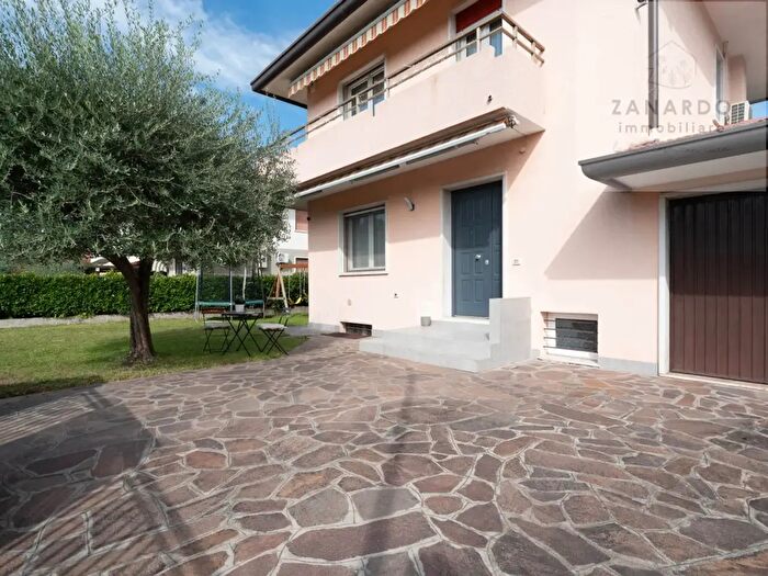 Casa quadrilocale in vendita in Quinto Di Treviso