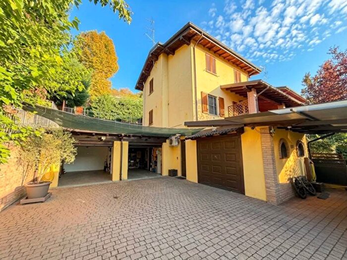 Casa con 5 locali in vendita in Dante, Centro, Broni