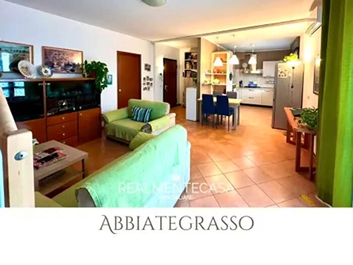 Appartamento trilocale in vendita in Viale Gian Galeazzo Sforza, Abbiategrasso