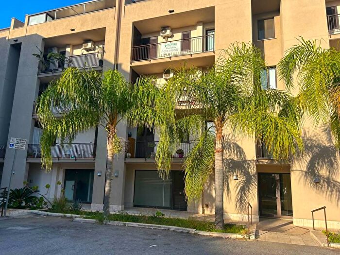 Appartamento bilocale in affitto in Via Loreto, Centro, Altavilla Milicia