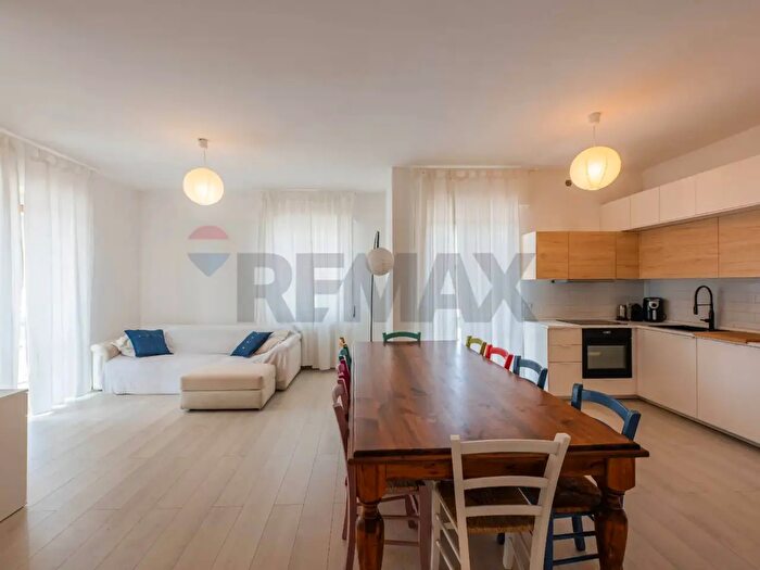 Appartamento con 5 locali in vendita in Treviolo