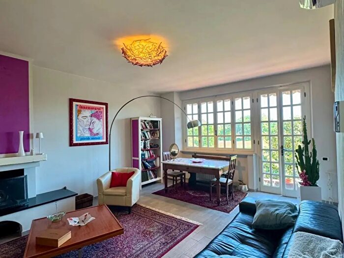 Casa con 5 locali in vendita in Lucca