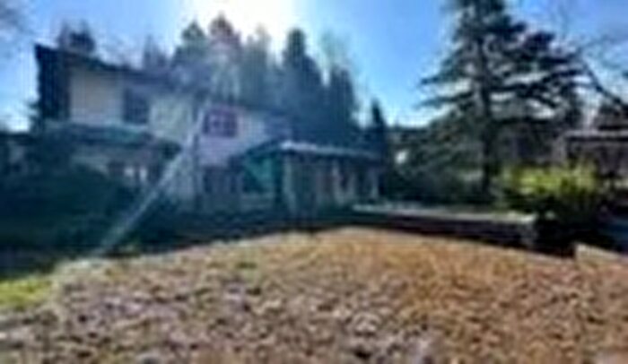 Casa con 16 locali in vendita in Castione Della Presolana