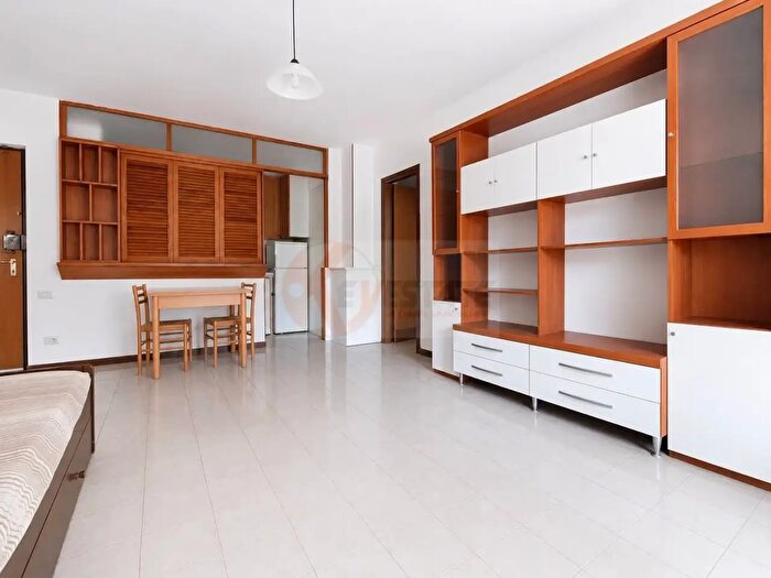 Appartamento trilocale in vendita in Via Parigi, Sassari