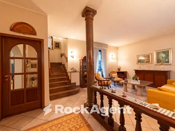 Casa con 5 locali in vendita in Via Vittorio Alfieri, Cerro Maggiore