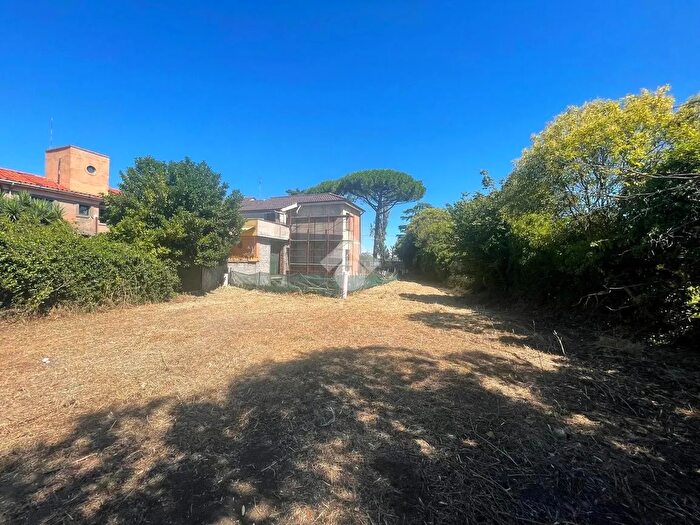 Casa con 5 locali in vendita in Via Falconella, Marino