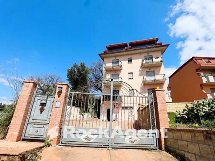 Appartamento quadrilocale in vendita in Via Ferdinando Galiani, Catanzaro