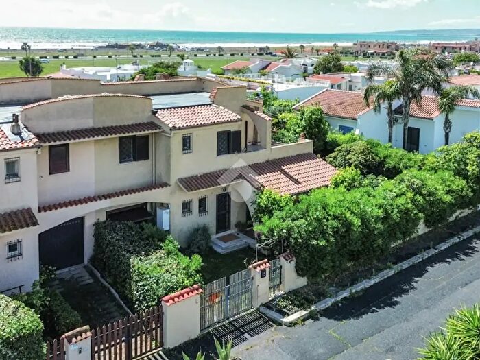 Casa con 5 locali in vendita in Via dei Giacinti, Cerveteri