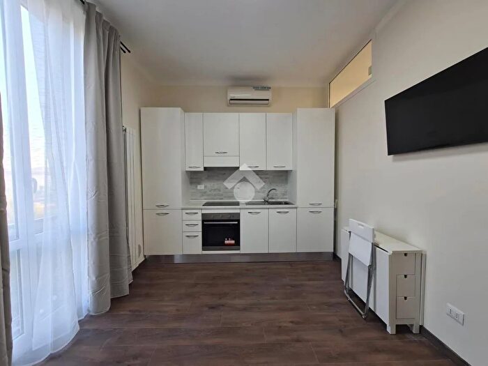 Appartamento monolocale in vendita in Via Brembo, Milano