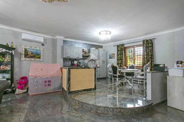 Casa con 6 locali in vendita in Via Cesare Battisti, Fonte Nuova