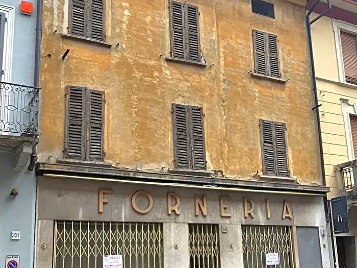 Casa quadrilocale in vendita in Corso Garibaldi, Cremona