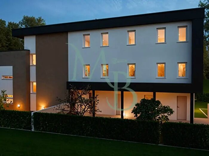 Appartamento con 5 locali in vendita in Via Papa Luciani, Martellago