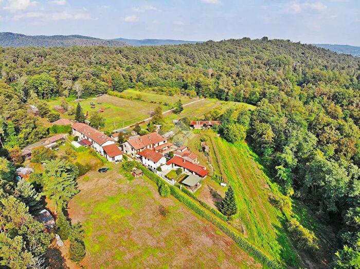 Casa trilocale in vendita in Via Bilesa, Sesto Calende